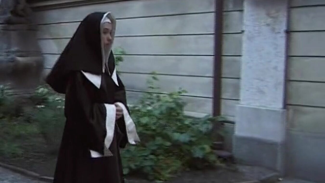 călugăriță germană cedează ispitei