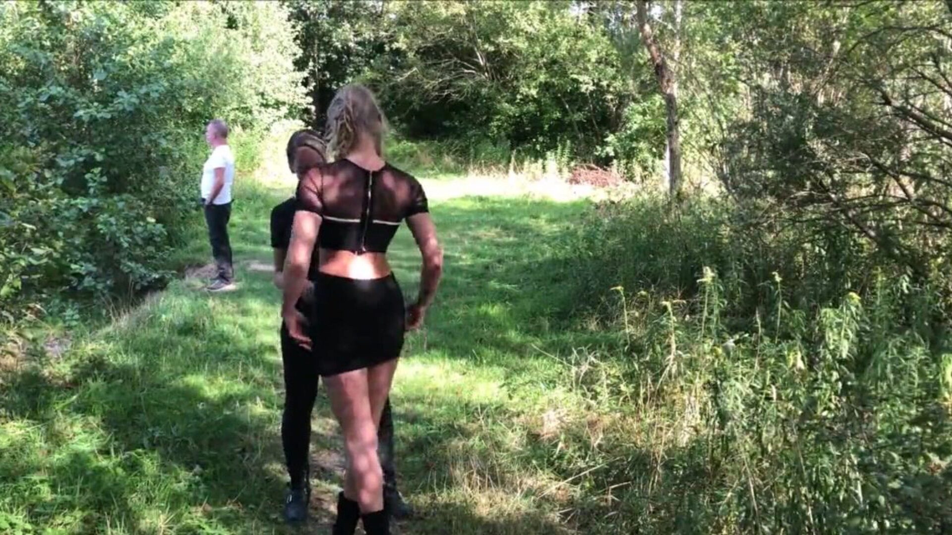 公共のレズビアン：森の中での無料セックスhdポルノビデオ33森の中でのオランダのセックスの最大のコレクションと金髪のhdポルノエピソードのエピソードで、xhamsterで無料で公共のレズビアンのチューブセックス映画のシーンを見る