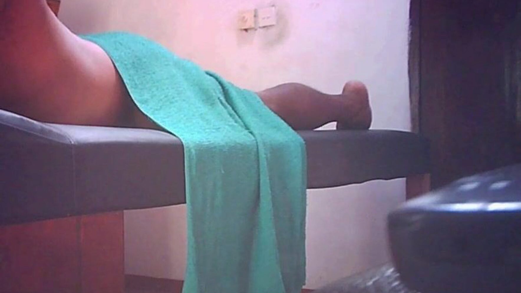 affascinante spa di bellezza che offre un massaggio parte 1