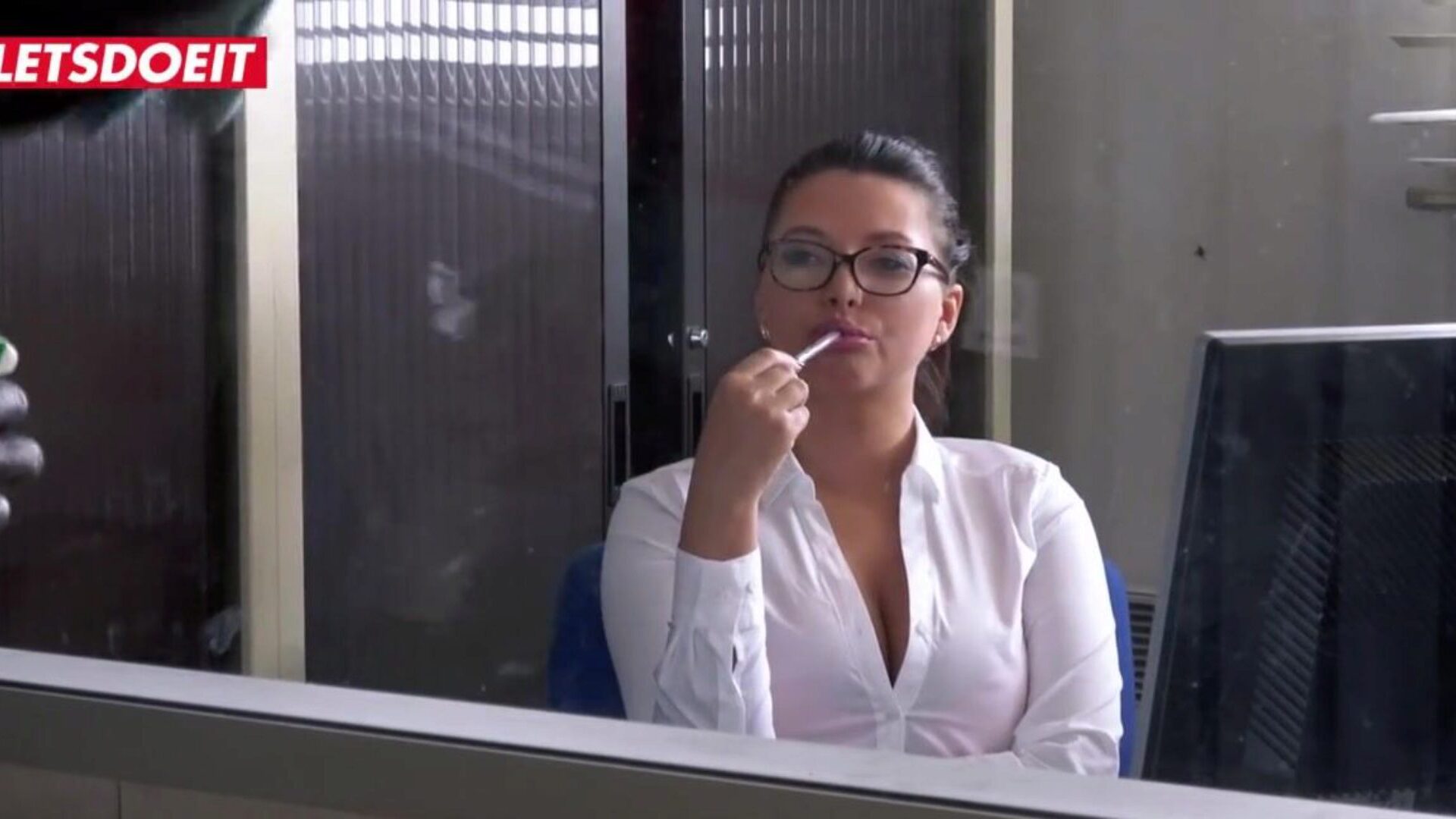 letsdoeit - zločesta francuska učiteljica anna polina voli analni