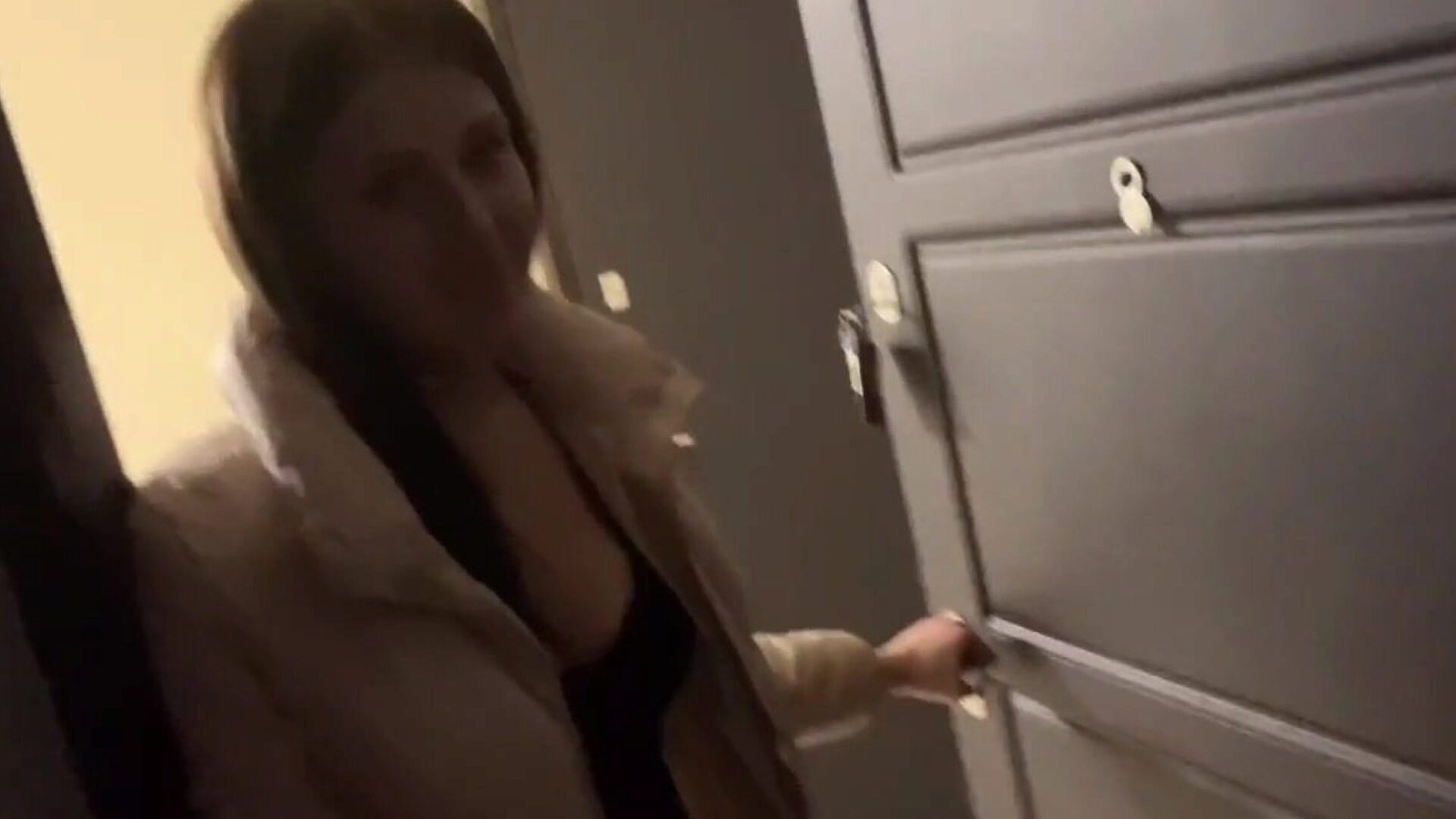 STEP-SISTER WANTS TO SUCK AND FUCK FOR A SEAT IN THE BED Bella, after the party determined to go to her stepbrother's abode to sleep over, her bro determined to take it all in utter out of thinking lengthy he suggested her a compromise! Mouth + vagina = ottoman