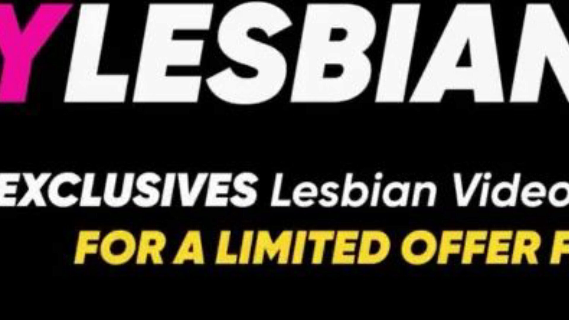 lesbiană albă futută tare și pasionată de lesbiana neagră