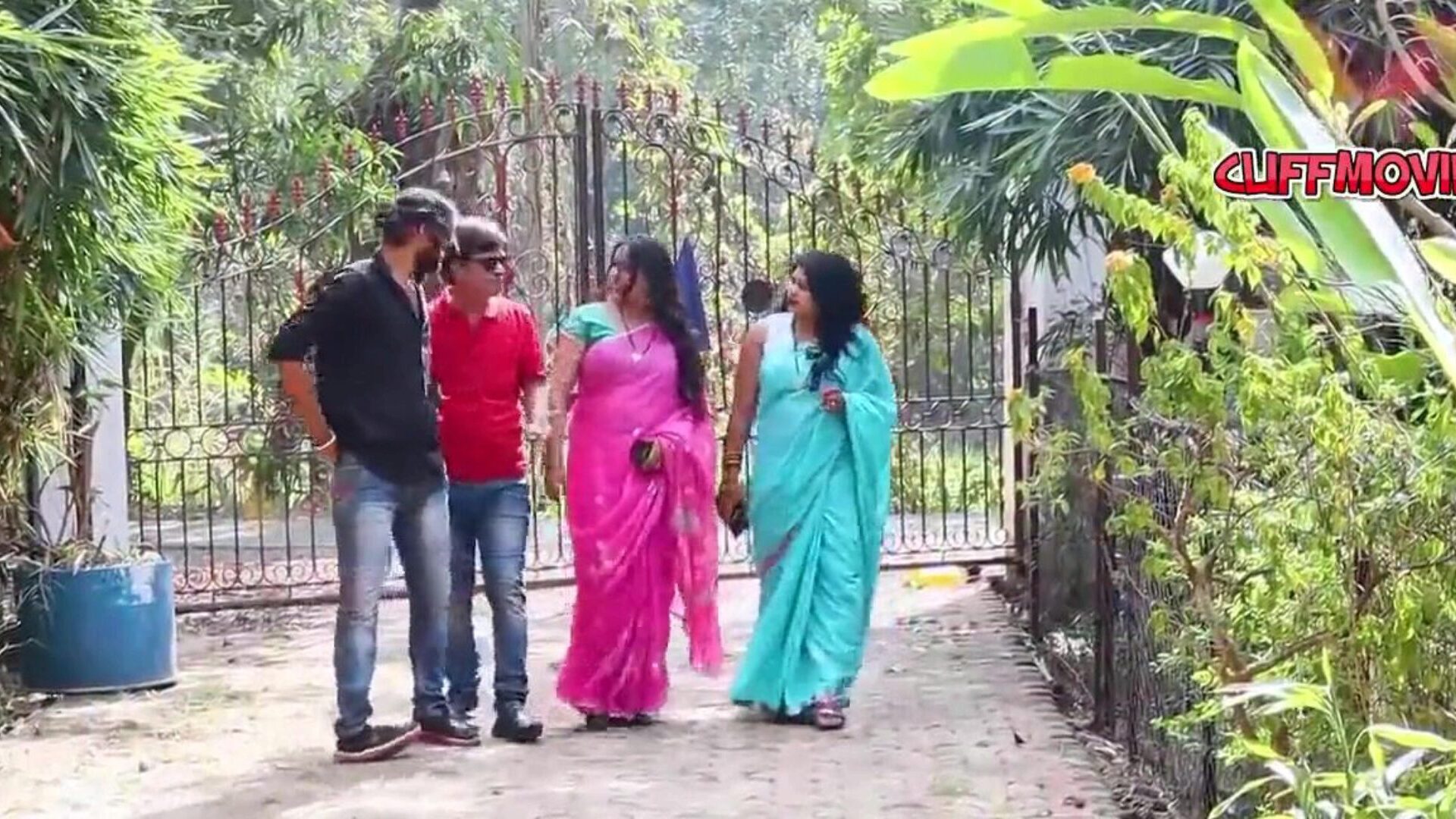 Alti Palti (2020) 720p HEVC HDRip Hindi S01E01 Sexy SF Indian Matured Aunty firm pumping
