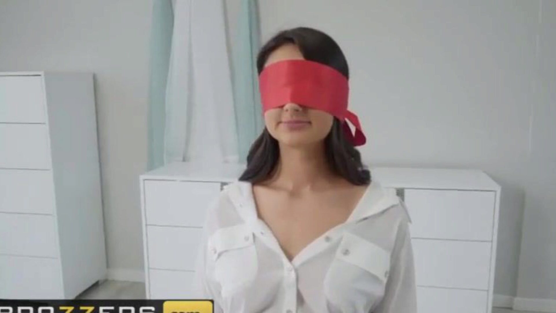 Cute playgirl Eliza Ibarra receives manacled and blinded - Brazzers