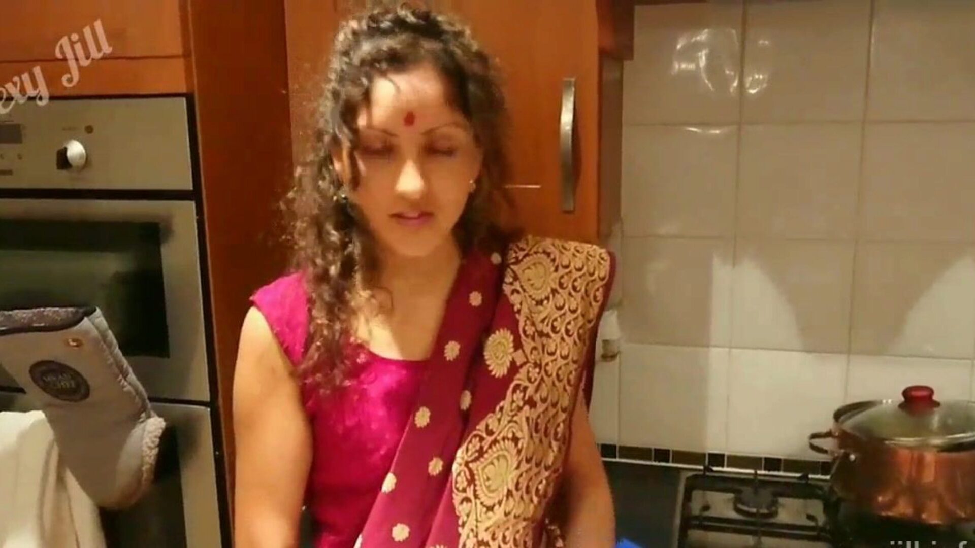 indyjski szwagierka zdradza męża z bratem rodzinna orgia sandał kamasutra desi chudai pow indyjski