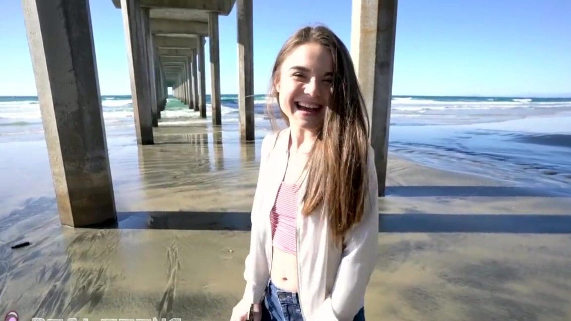 adolescentes reais - a nova garota megan marx fica safada na praia
