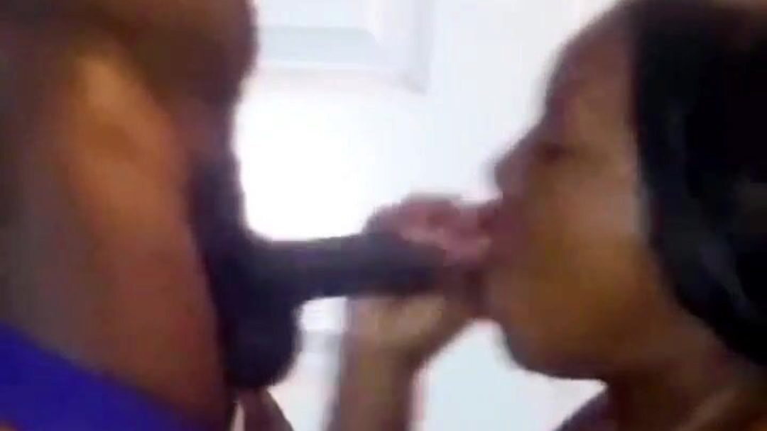 adolescente thot arrastra a su novio para beber su esperma | enorme facial
